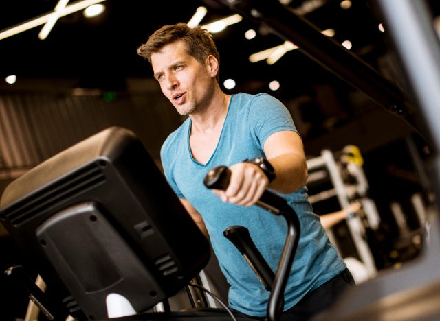 Here’s How Long You Should Elliptical for Weight Loss