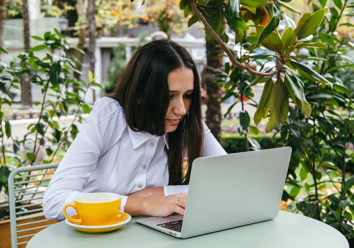 Are You Sitting the Right Way? 5 Posture Mistakes You Don’t Know You’r – BodSupport