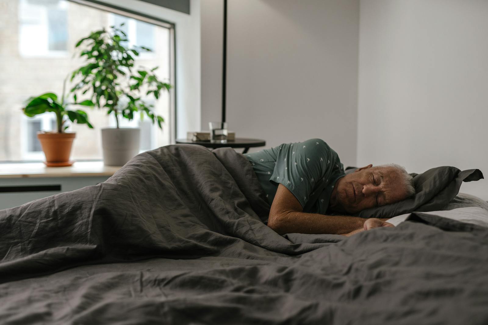 Deep Rest Cleans Brain Toxins, Cuts Dementia