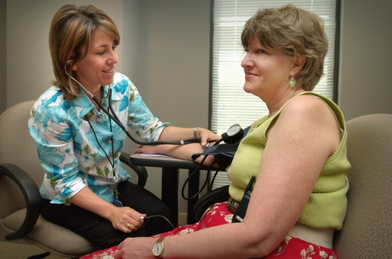 6 Tips Reduce Female Stroke Risk
