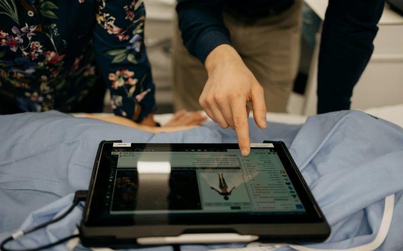 The Algorithm Will See You Now? Patients Say Not Without a Doctor Nearby