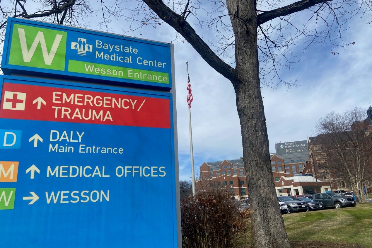 An outdoor entry sign for Baystate Medical Center in Springfield, Massachusetts.